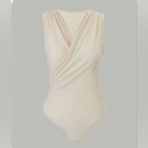 NWT Cream Surplice Crossover Bodysuit Medium - Picture 1 of 4